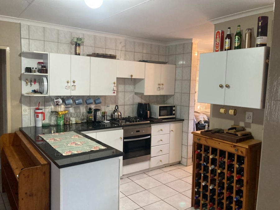 3 Bedroom Property for Sale in Geelhoutpark North West